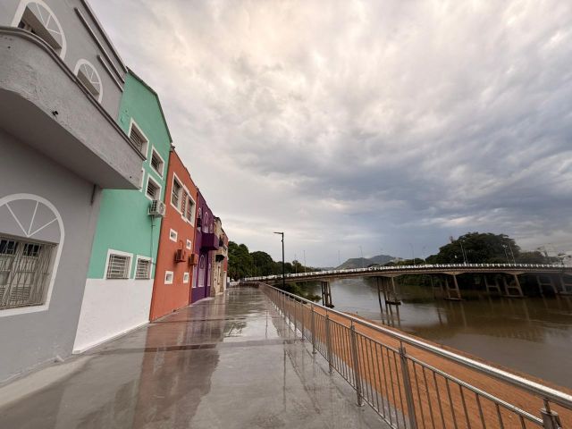 (VÍDEO) Deck do Casario segue em fase final de acabamento e está seguro para uso em Tubarão