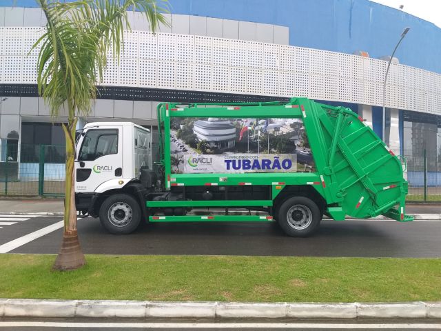 Racli: um mês depois, nova coleta de lixo se consolida em Tubarão