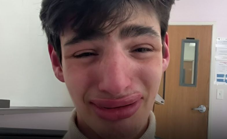 (VÍDEO) Jovem descobre que melhor amigo da infância era ator pago pela família