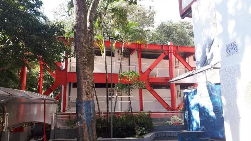 Colégio particular de SP suspende alunos que compartilharam mensagens misóginas