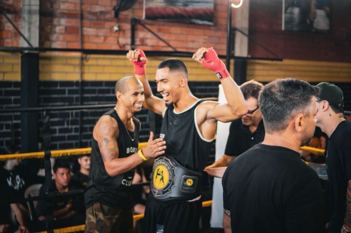 Atleta de Tubarão se destaca no boxe amador com nocaute no segundo round