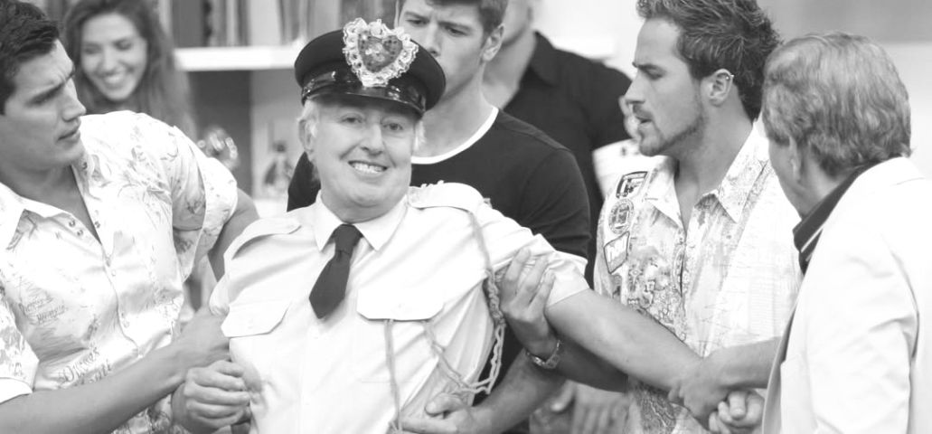 Morre Roberto Marquis, o Guarda Juju em 'A Praça É Nossa', aos 83 anos