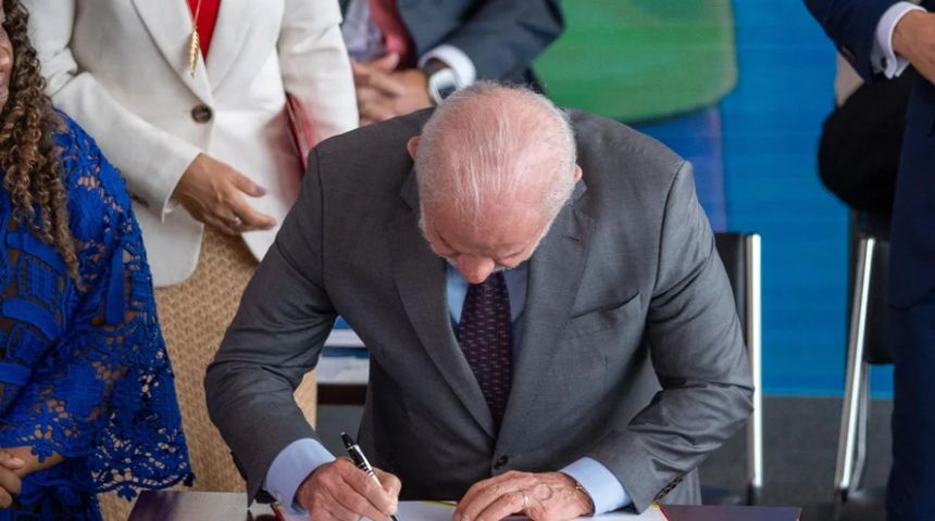 (Vídeo) Lula barra auxílio a presos: 'Família pagará por irresponsabilidade'