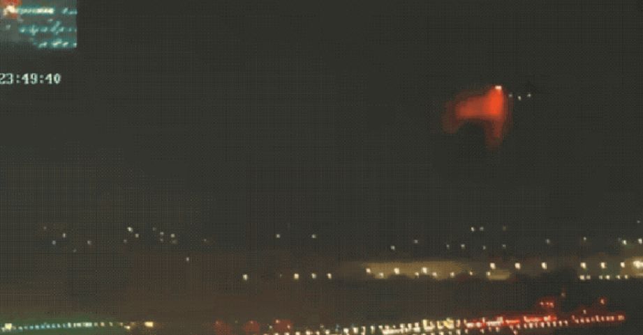 (Vídeo) Áudio da torre revela alerta a piloto após falha em turbina de avião que retornou a Guarulhos: 'fogo na asa'