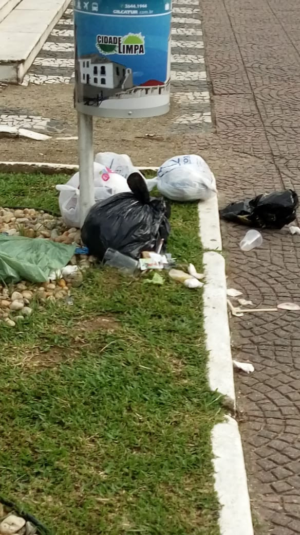 Lixo no Centro Histórico: Conscientização é necessária!