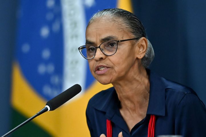 Marina Silva deixa Ministério do Meio Ambiente e Lula define substituto