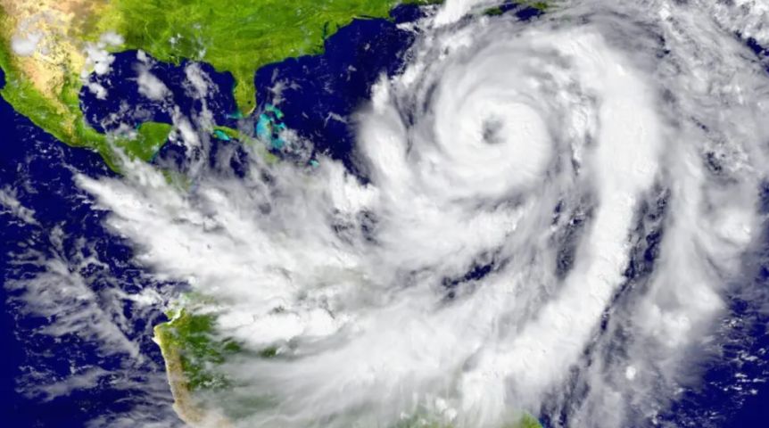 Efeitos do ciclone elevam risco de danos com ventos de até 94 km/h