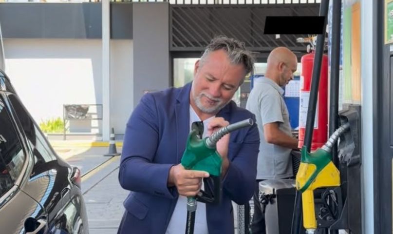 Empresário de Tubarão viraliza com vídeo bem-humorado sobre preço dos combustíveis; assista