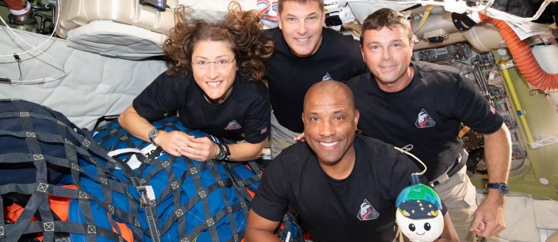 Astronautas da missão Artemis II retornam hoje à Terra