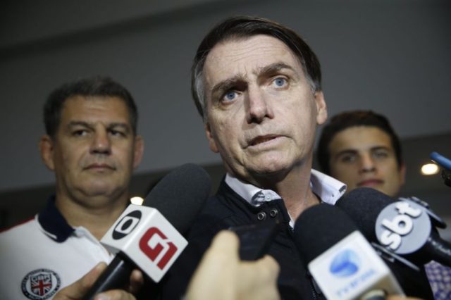 Bolsonaro diz que não haverá 