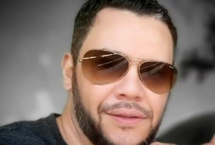 Homem morre na entrada de show do Guns N’ Roses após demora de mais de uma hora dos bombeiros