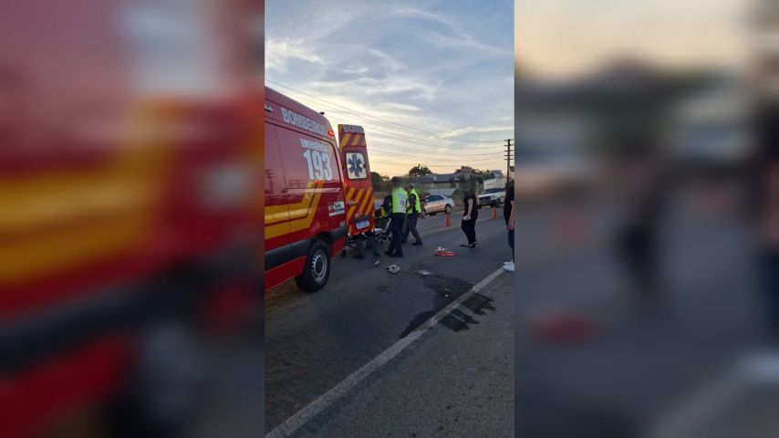 Colisão entre carro e moto deixa um jovem de 22 anos ferido em Braço do Norte