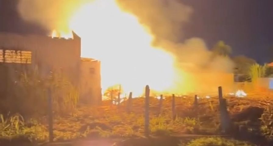 VÍDEO: Incêndio atinge empresa localizada no bairro São Martinho, em Tubarão