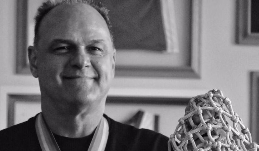 Oscar Schmidt é cremado com camisa da seleção brasileira em cerimônia reservada