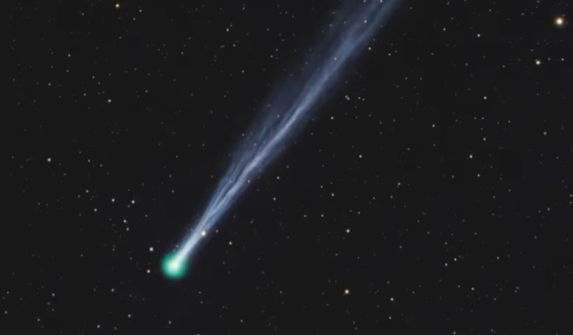 Cometa vai ‘riscar’ o céu do Brasil neste domingo (19); saiba como observar