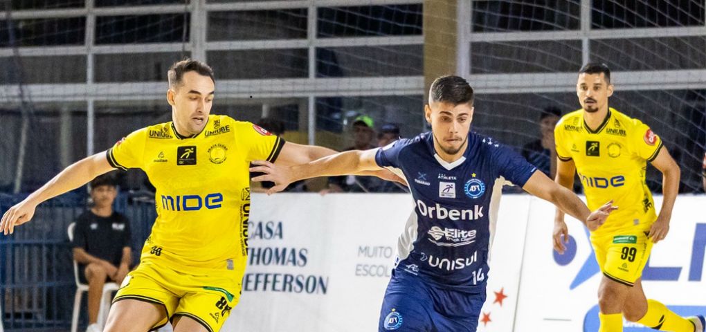 Tubarão Futsal sofre dura derrota para o Praia Clube pela Liga Nacional