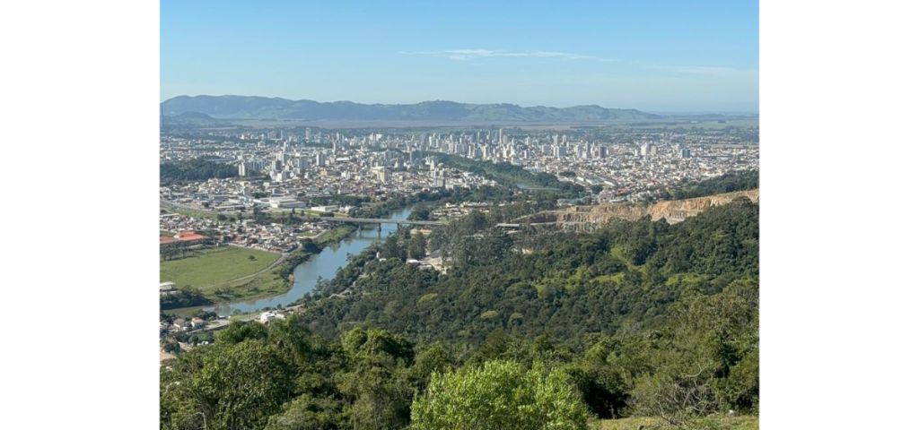 Vídeo mostra beleza do Morro do Formigão e chama atenção para ponto turístico de Tubarão