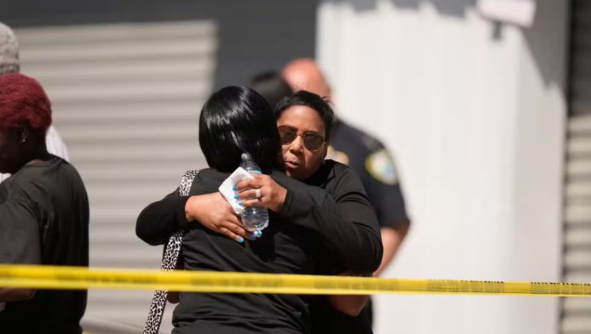 Atirador mata oito crianças em ataques a casas nos EUA, diz polícia