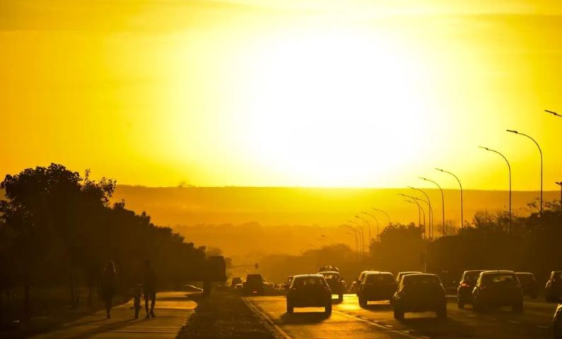 Alerta vermelho: onda de calor castiga duas regiões do Brasil por 7 dias seguidos