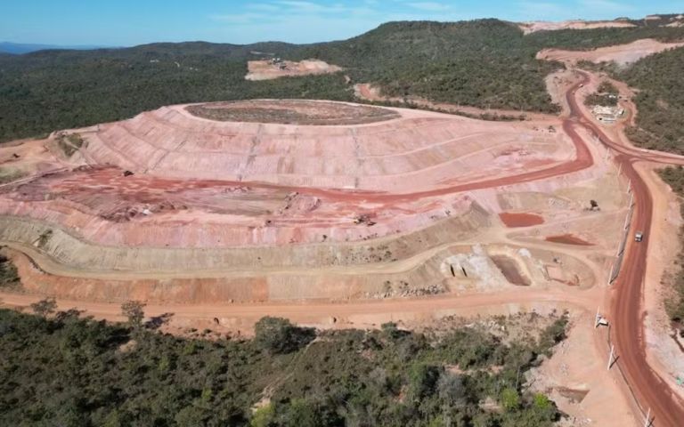 Companhia americana anuncia compra de mineradora brasileira de terras raras