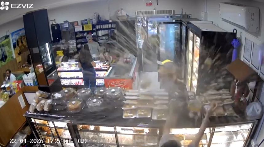 Garrafa de refrigerante explode em uma padaria de Santa Catarina