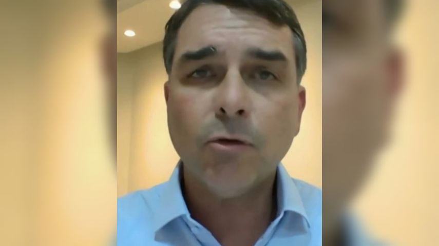 VÍDEO: Flávio Bolsonaro sobre Banco Master: “Vocês não vão me colocar na mesma lama desse governo corrupto do PT!”