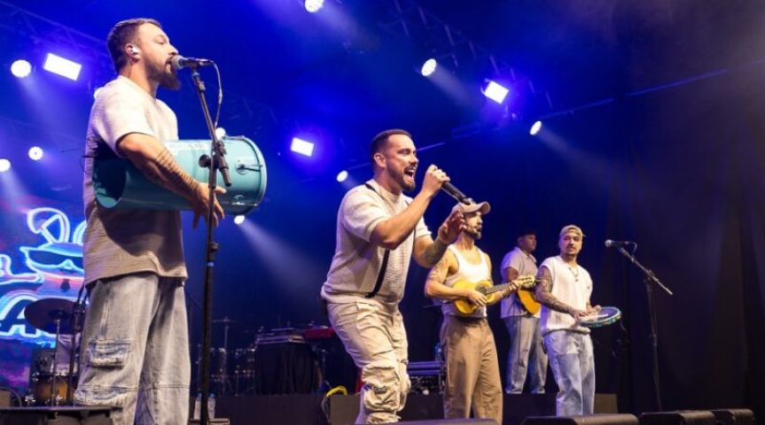(Vídeo) Grupo Chocolate levanta o público no Hiper Sunset em Tubarão neste domingo, 17