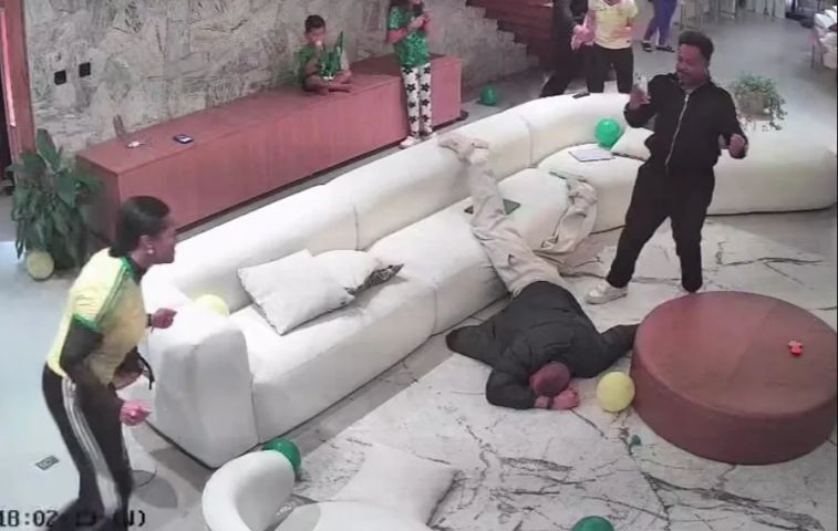 Goleiro Weverton desmaia ao saber que seria convocado para Copa do Mundo; veja vídeo