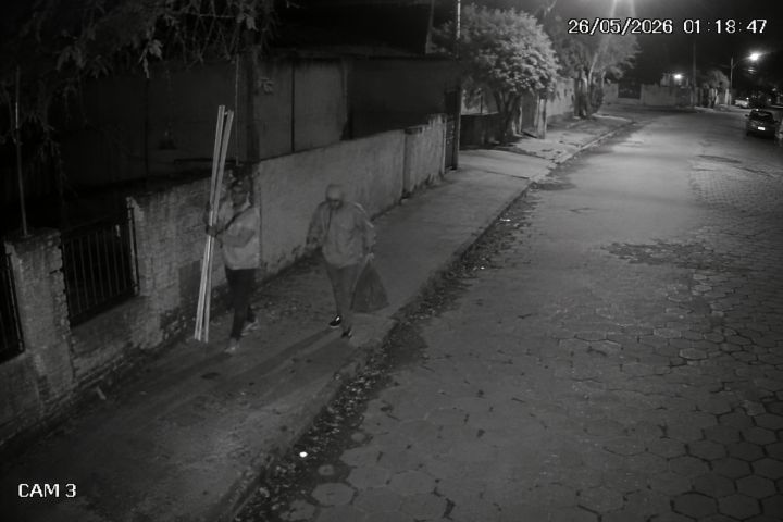Dois homens furtam barras de alumínio e acabam detidos pela PM em Laguna