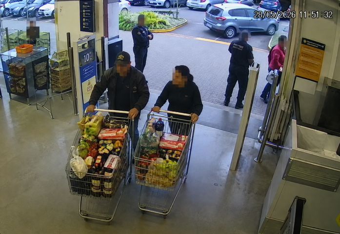 Casal é detido após tentar furtar R$ 6,2 mil em mercadorias de supermercado em Laguna