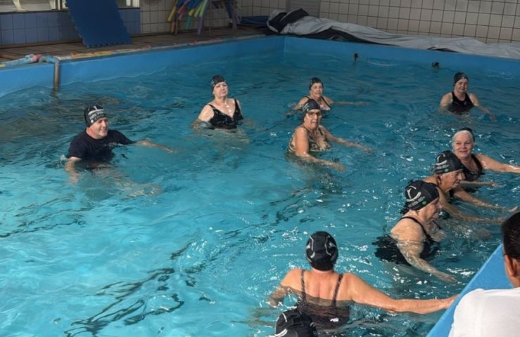 Idosos de São Ludgero iniciam aulas de hidroginástica com recursos do Fundo Municipal do Idoso