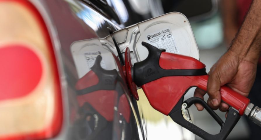 Gasolina fica mais barata em Santa Catarina e volta ao menor preço dos últimos dois meses