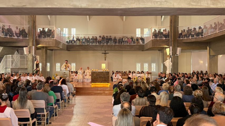 Primeira missa reúne multidão no futuro Santuário de Santa Teresinha e marca novo capítulo da fé em Tubarão