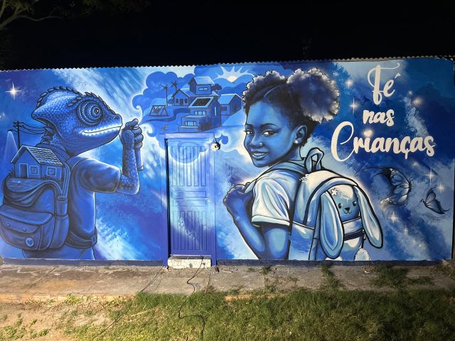 Festival reúne quatro grafiteiros e revitaliza fachada do CDS em Laguna