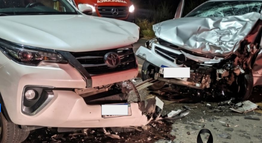Motorista morre em colisão frontal entre carro e caminhonete em Içara