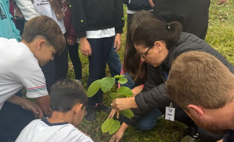 Gravatal Saneamento promove visitas escolares e ações ambientais durante a Semana do Meio Ambiente