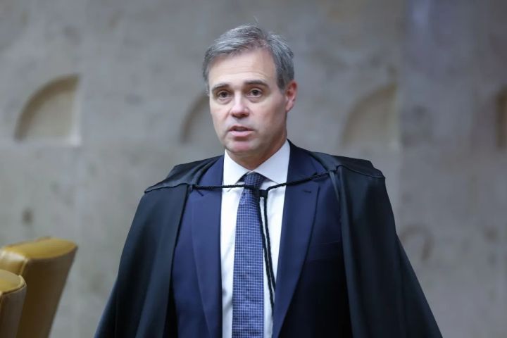VÍDEO: André Mendonça responde Gilmar Mendes sobre comparação do escândalo do Banco Master com Lava-Jato