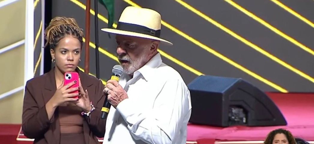 Lula diz a estudantes que político honesto não está nele, mas nas novas gerações; VÍDEO