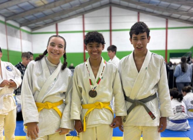 Atleta da ATJ conquista medalha na etapa estadual dos JESC e destaca judô de Tubarão