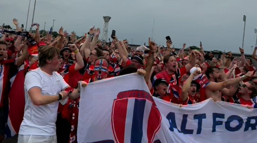 Os Vikings chegaram: torcida norueguesa faz festa antes de duelo contra o Brasil