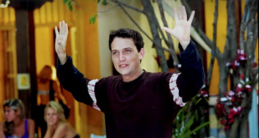 Morre Edward Boggiss, ator de ‘Malhação’ e ‘Sandy e Junior’, aos 49 anos