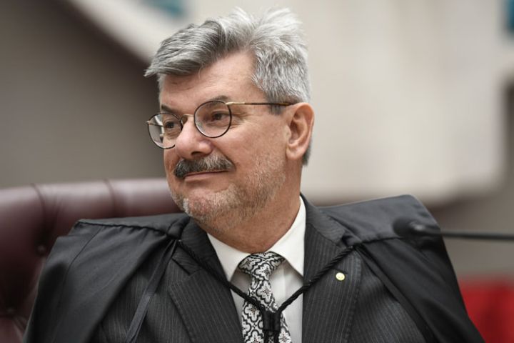 Ministro catarinense do STJ usa exame de disfunção erétil para rebater denúncia de importunação sexual