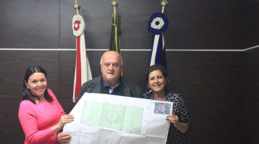 Ex-prefeito de Tubarão, Olavio Falchetti está internado após sofrer infarto