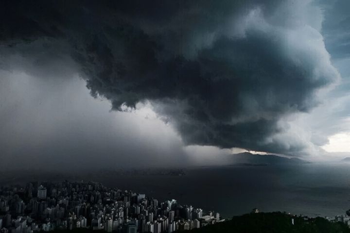 Calor fora de época deve dar lugar à chuva em Santa Catarina durante a semana