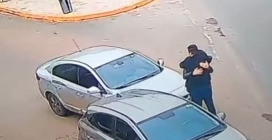 'Achei que iam brigar': pedreiro conta como flagrou abraço após acidente em vídeo que viralizou