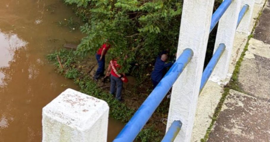 Idoso é resgatado às margens de rio em Capivari de Baixo com sinais de hipotermia