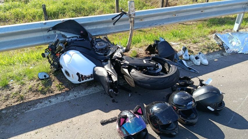Jovem casal de Tubarão morre em grave acidente na BR-101, em Içara