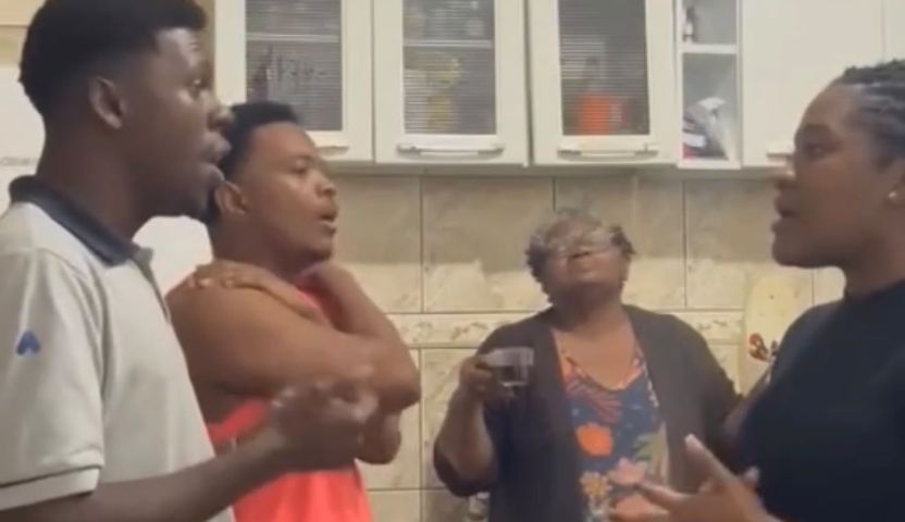 Netos viralizam ao cantar louvor na cozinha enquanto avó toma café e aprecia; VÍDEO