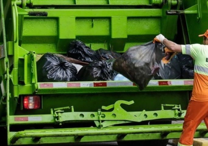 Após 43 dias, Prefeitura troca empresa responsável pela coleta de lixo em Capivari de Baixo
