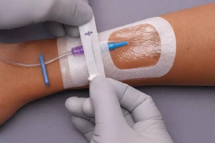 Anvisa determina retirada do mercado de curativo popular